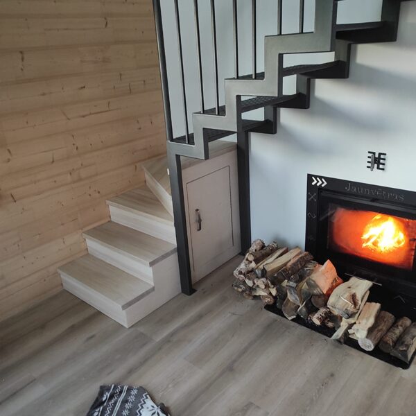 PLYWOOD FRAME LADDER