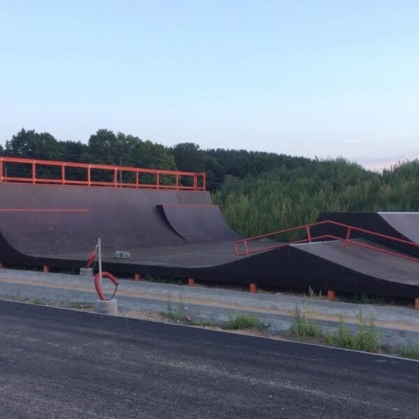 SKATEPARKS