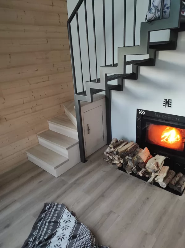 PLYWOOD FRAME LADDER
