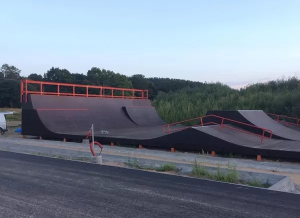 SKATEPARKS